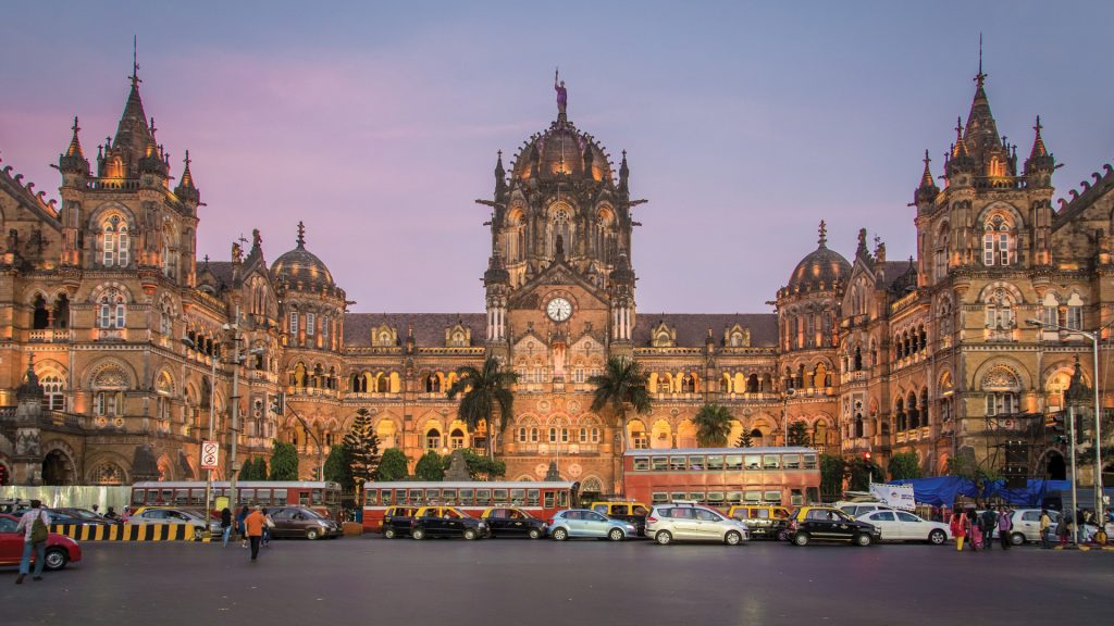 Top Outstation Destinations You Can Visit with a Car Rental and Driver from Mumbai Rent a Car in Mumbai with a Driver for Outstation