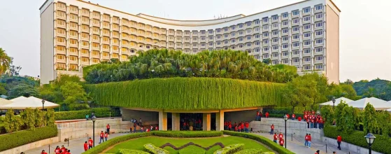 Luxury Chauffeur-Driven Car Rental Services at Taj Palace, New Delhi – Sudarshan Cars